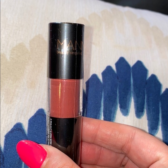 New Manna Kadar Lip Whip Lipstick - Picture 1 of 3